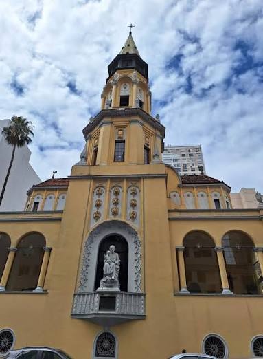 Fachada da Igreja São José em Porto Alegre